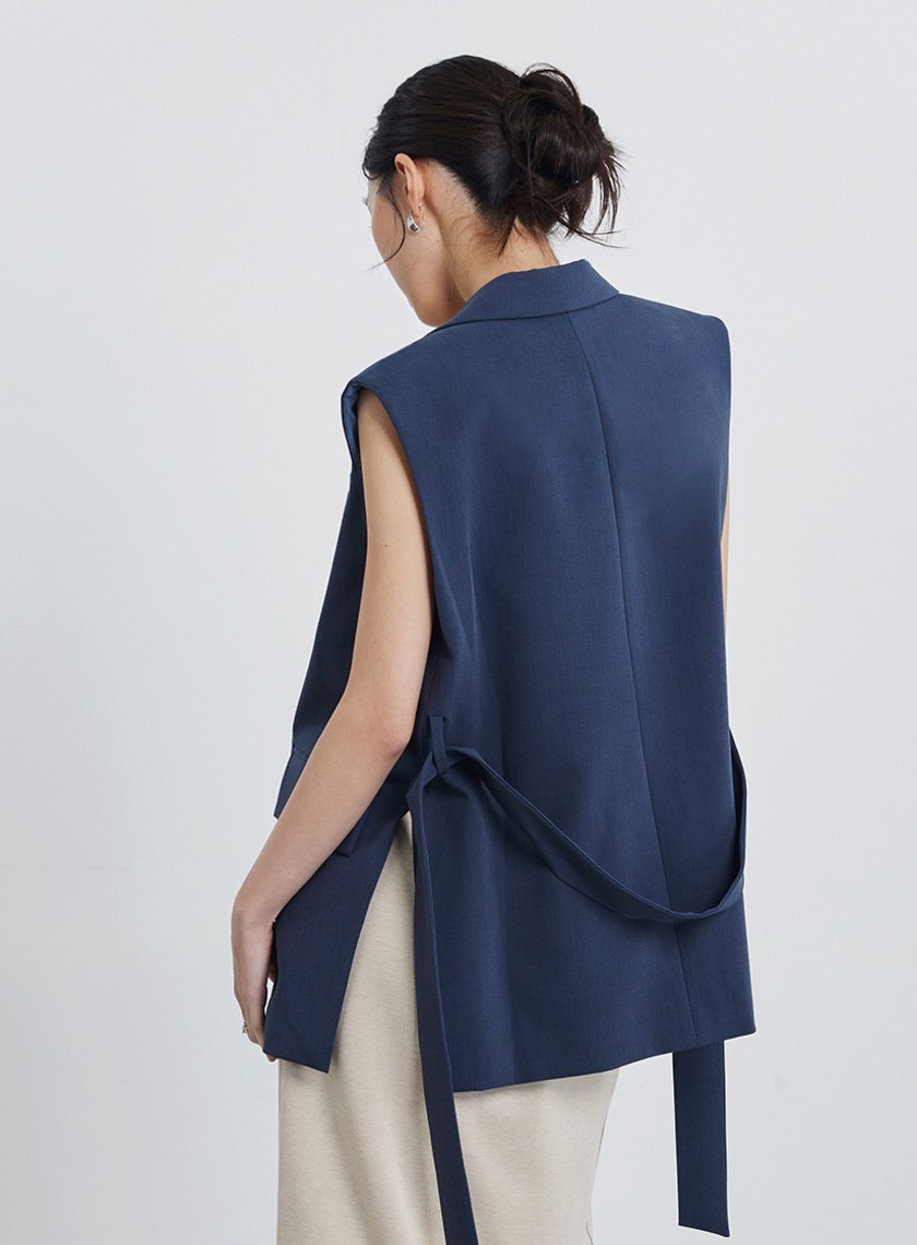 俐落劍領綁帶西裝背心外套